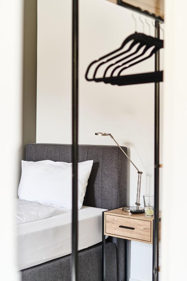 Primera Zimmer Mit Gemeinschaftsbad Σίνγκεν Εξωτερικό φωτογραφία