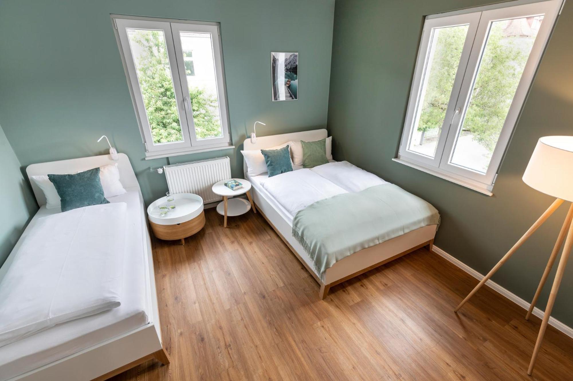 Primera Zimmer Mit Gemeinschaftsbad Σίνγκεν Εξωτερικό φωτογραφία